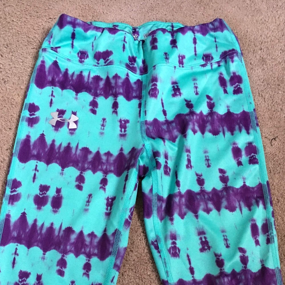 UA workout capris